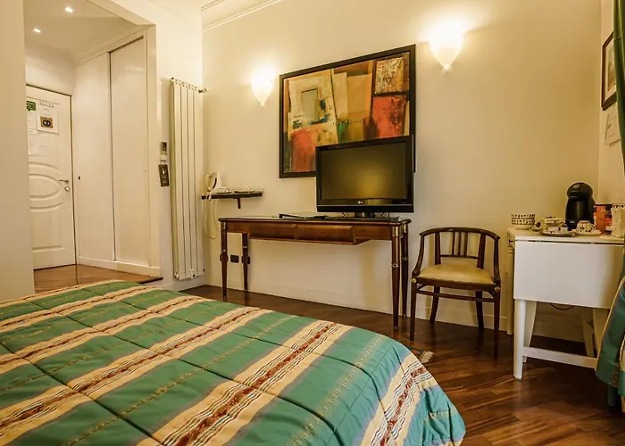 לינה וארוחת בוקר Casa Riz 2*